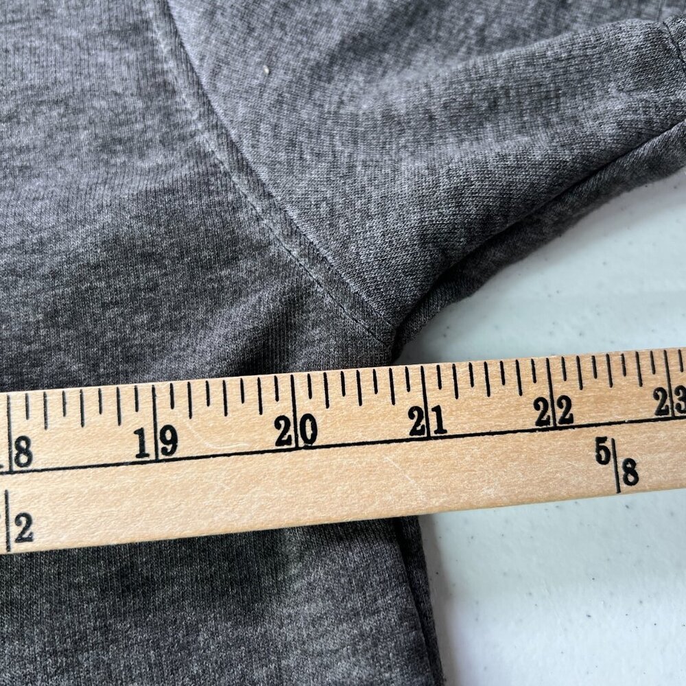 Free Planet Short Sleeve Hoodie Mens Medium Gray Pull Over Sweatshirt - Picture 6 of 7